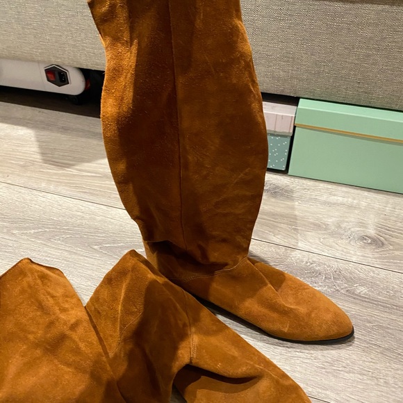 3 pairs of suede boots - Picture 7 of 14